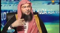 Asking Allah while earning money through haram ways
