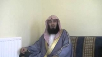 Mufti Menk - Flee to Allah