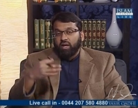 What is the Sunnah of doing Adhan, wearing a Topi & using Miswaak? - Yasir Qadhi | 4th January 2013